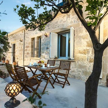 Margarita'S Stone House Daire Plátanos Dış mekan fotoğraf