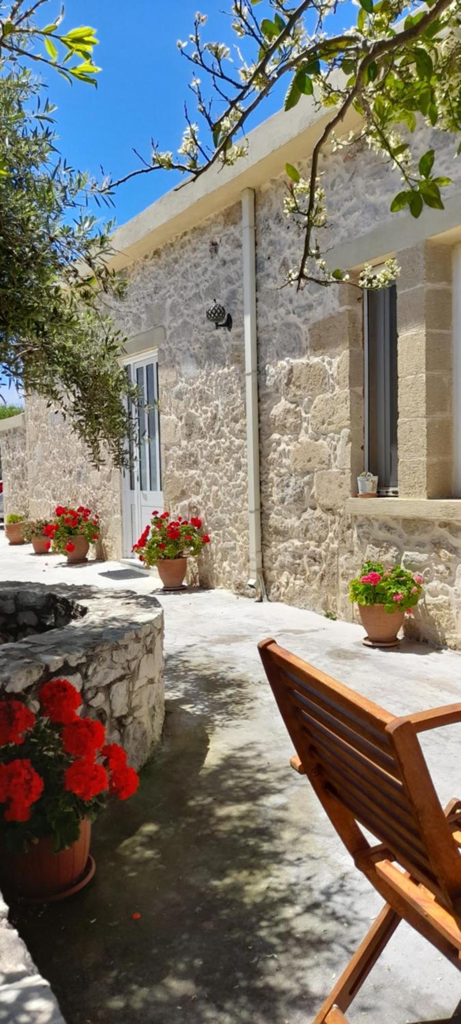 Margarita'S Stone House Daire Plátanos Oda fotoğraf